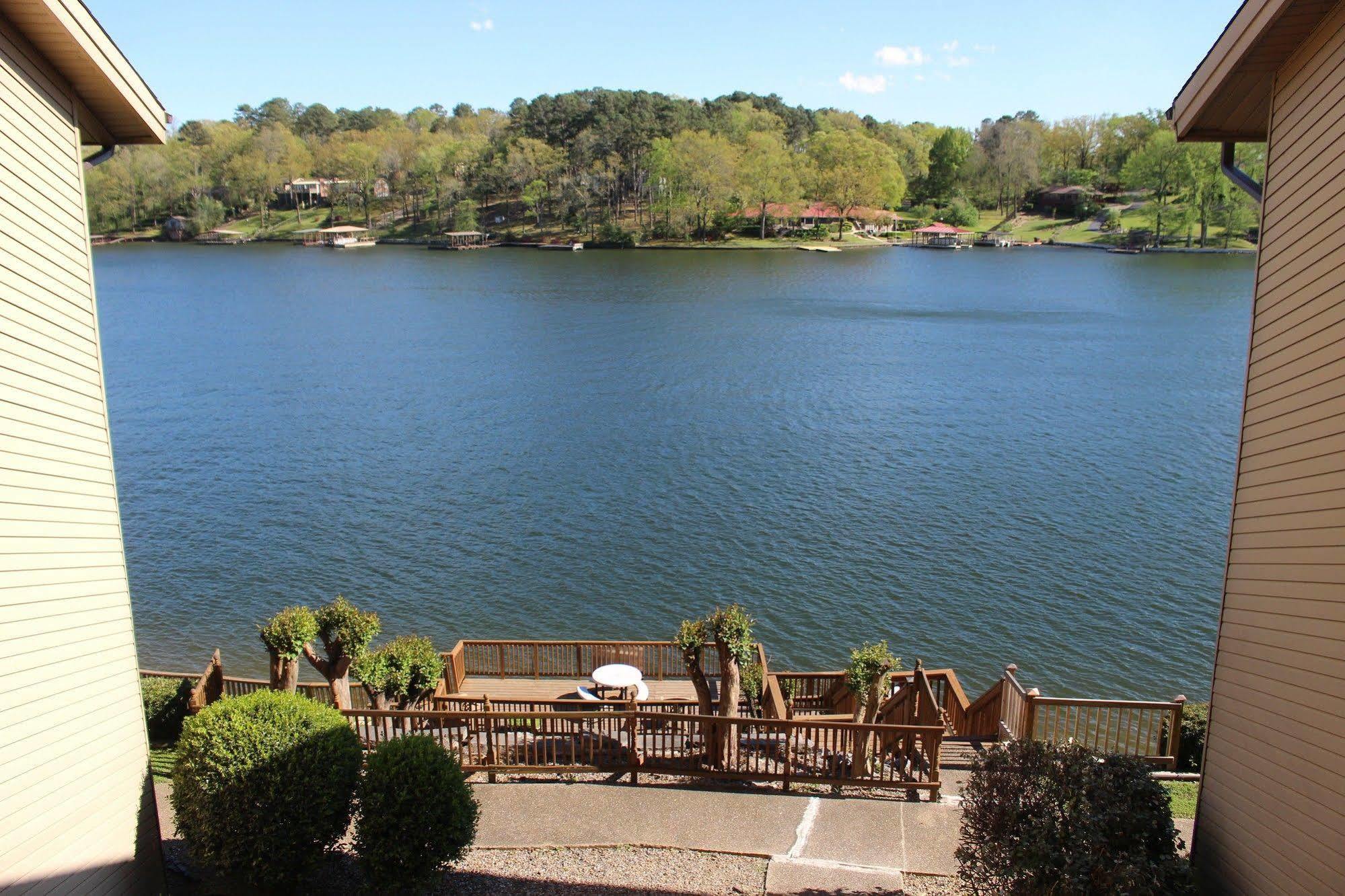 The Wharf Resort Lake Hamilton Экстерьер фото